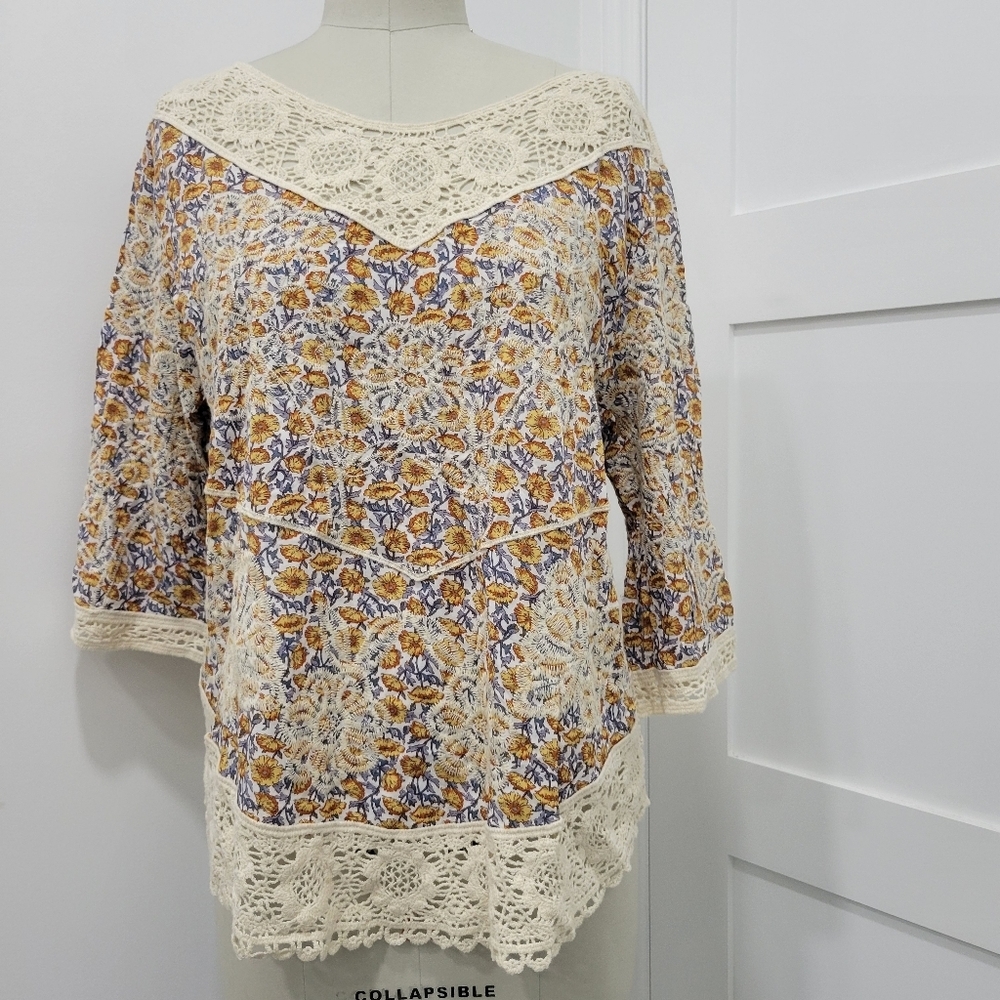 Solitaire Women's Peasant Floral Embroidered Crocheted Boho Top Blouse  Size  M